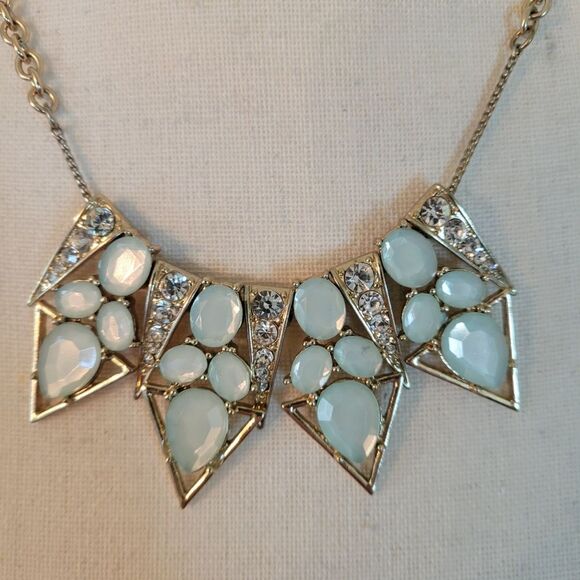 Pointed arrow light blue stones and white saphire stones on gold tone necklace - Picture 2 of 3